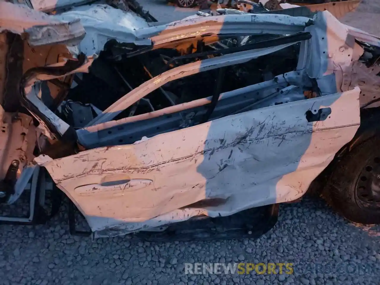 5 Photograph of a damaged car JTDEPMAE7MJ122101 TOYOTA COROLLA 2021