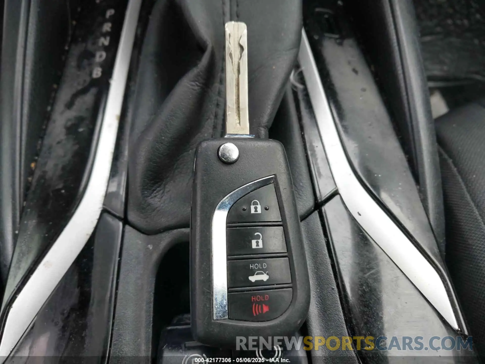 11 Photograph of a damaged car JTDEPMAE7MJ146138 TOYOTA COROLLA 2021