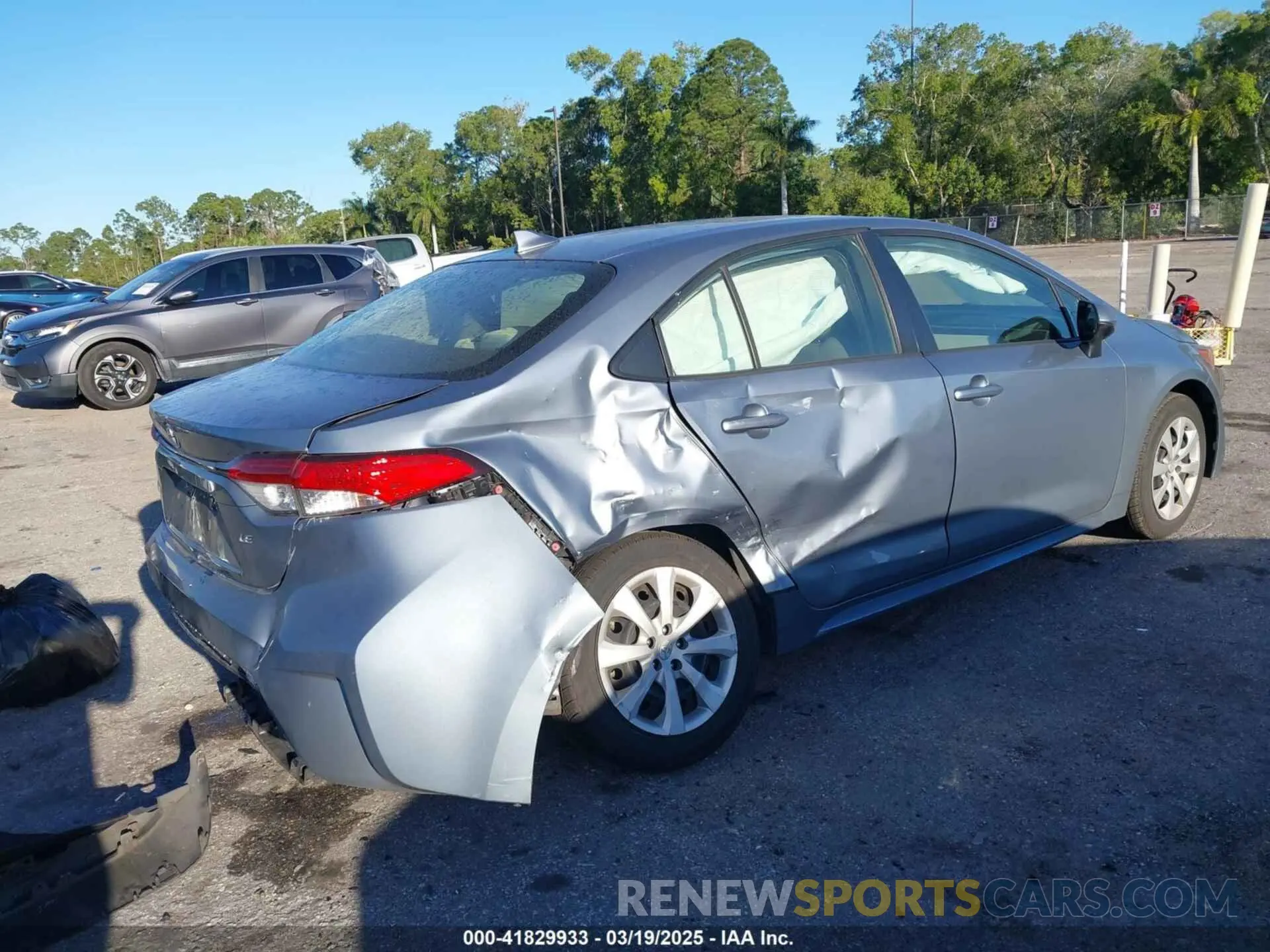 4 Photograph of a damaged car JTDEPMAE7MJ156524 TOYOTA COROLLA 2021