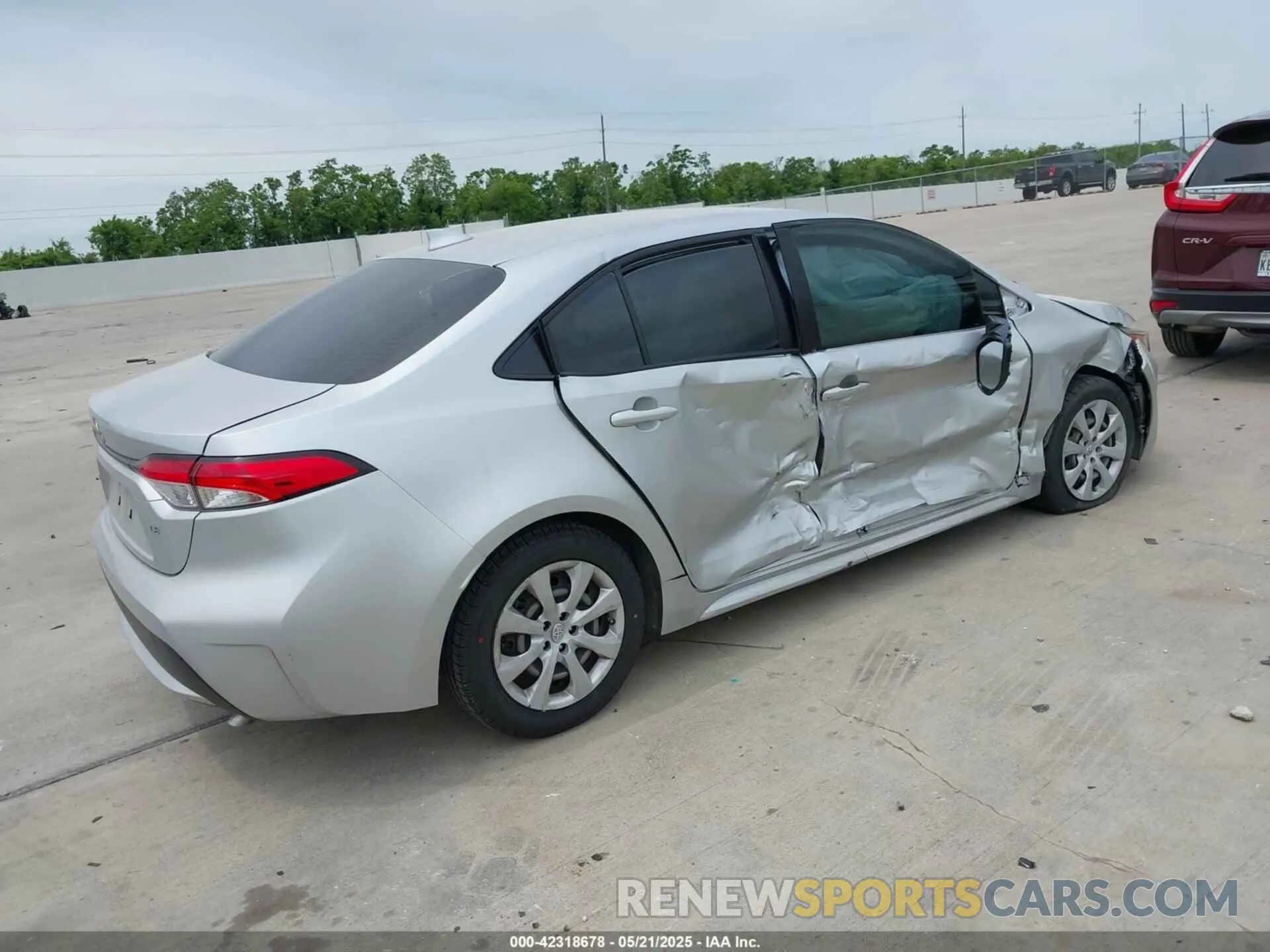 4 Photograph of a damaged car JTDEPMAE7MJ158841 TOYOTA COROLLA 2021