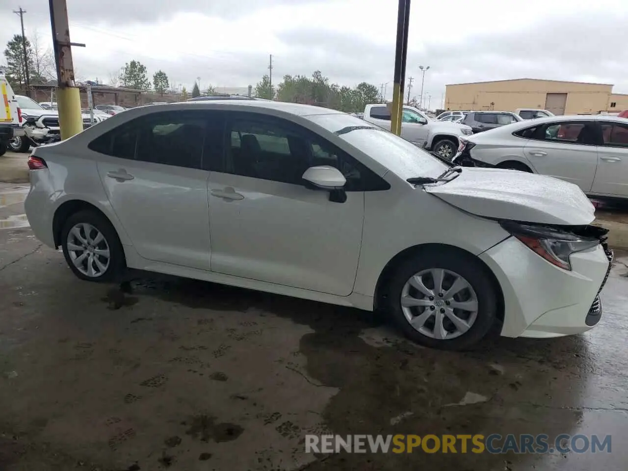 4 Photograph of a damaged car JTDEPMAE7MJ171864 TOYOTA COROLLA 2021