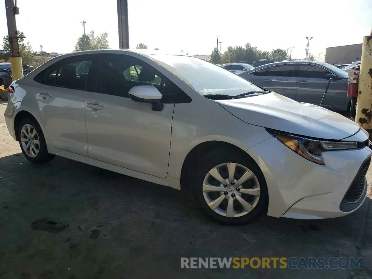 4 Photograph of a damaged car JTDEPMAE7MJ172013 TOYOTA COROLLA 2021