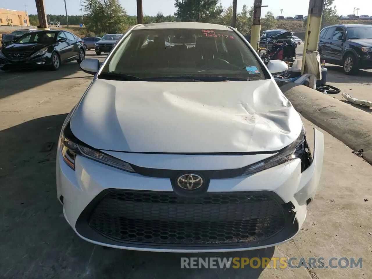 5 Photograph of a damaged car JTDEPMAE7MJ172013 TOYOTA COROLLA 2021