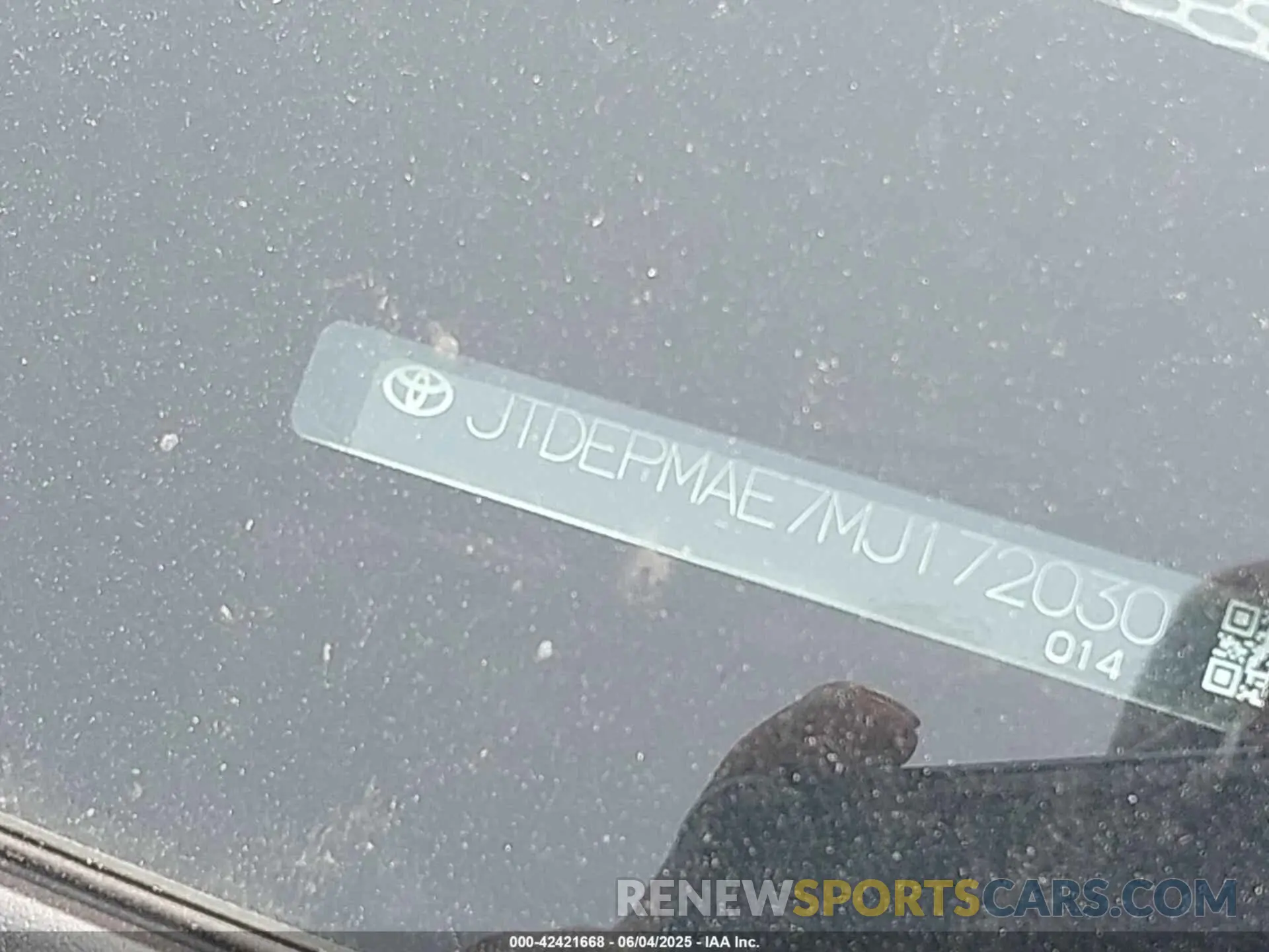 17 Photograph of a damaged car JTDEPMAE7MJ172030 TOYOTA COROLLA 2021