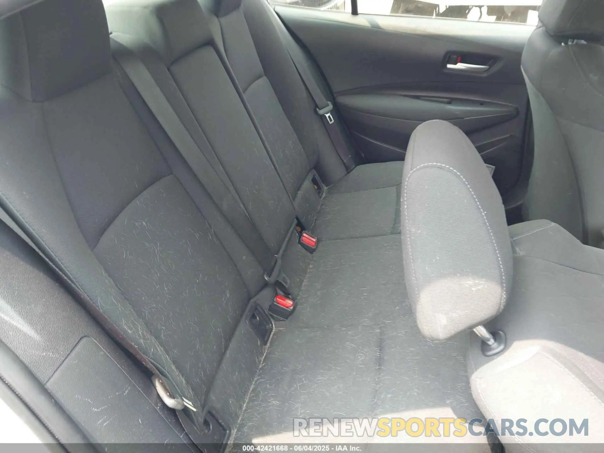 8 Photograph of a damaged car JTDEPMAE7MJ172030 TOYOTA COROLLA 2021