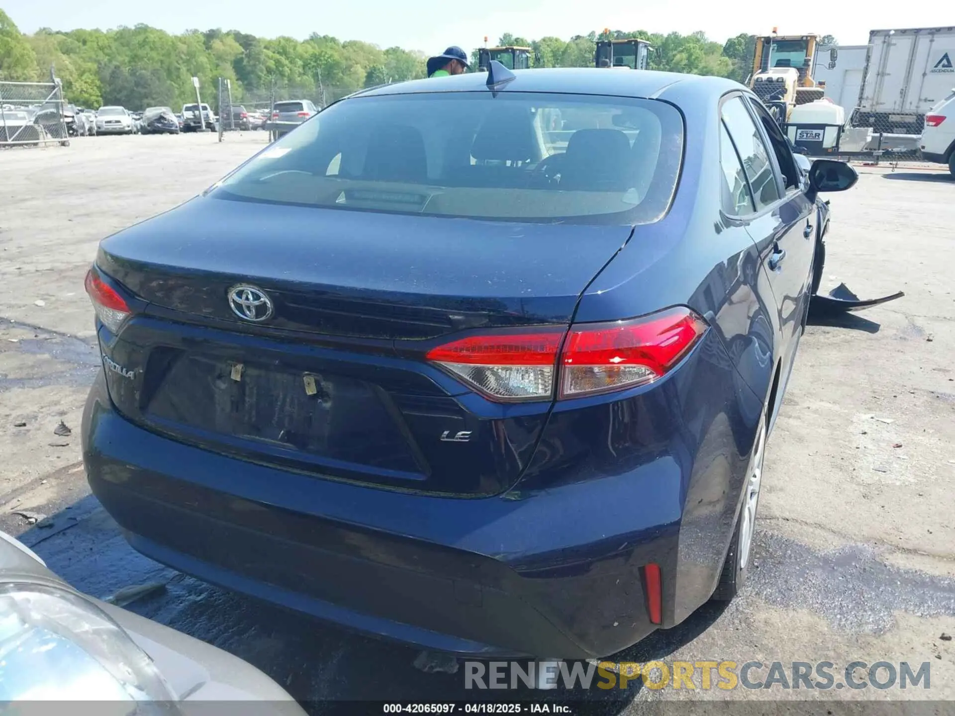 16 Photograph of a damaged car JTDEPMAE7MJ175297 TOYOTA COROLLA 2021