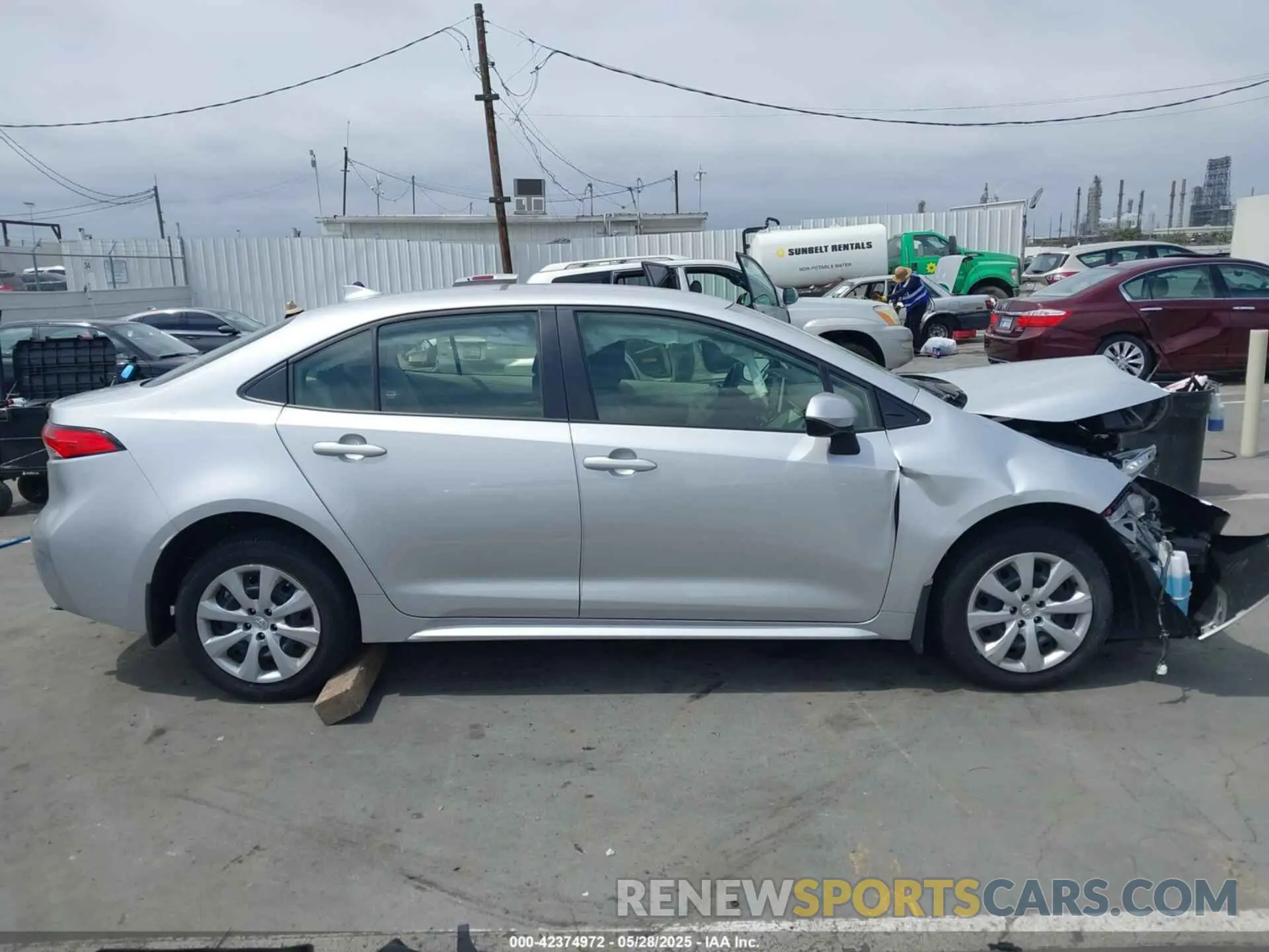 14 Photograph of a damaged car JTDEPMAE7MJ178068 TOYOTA COROLLA 2021