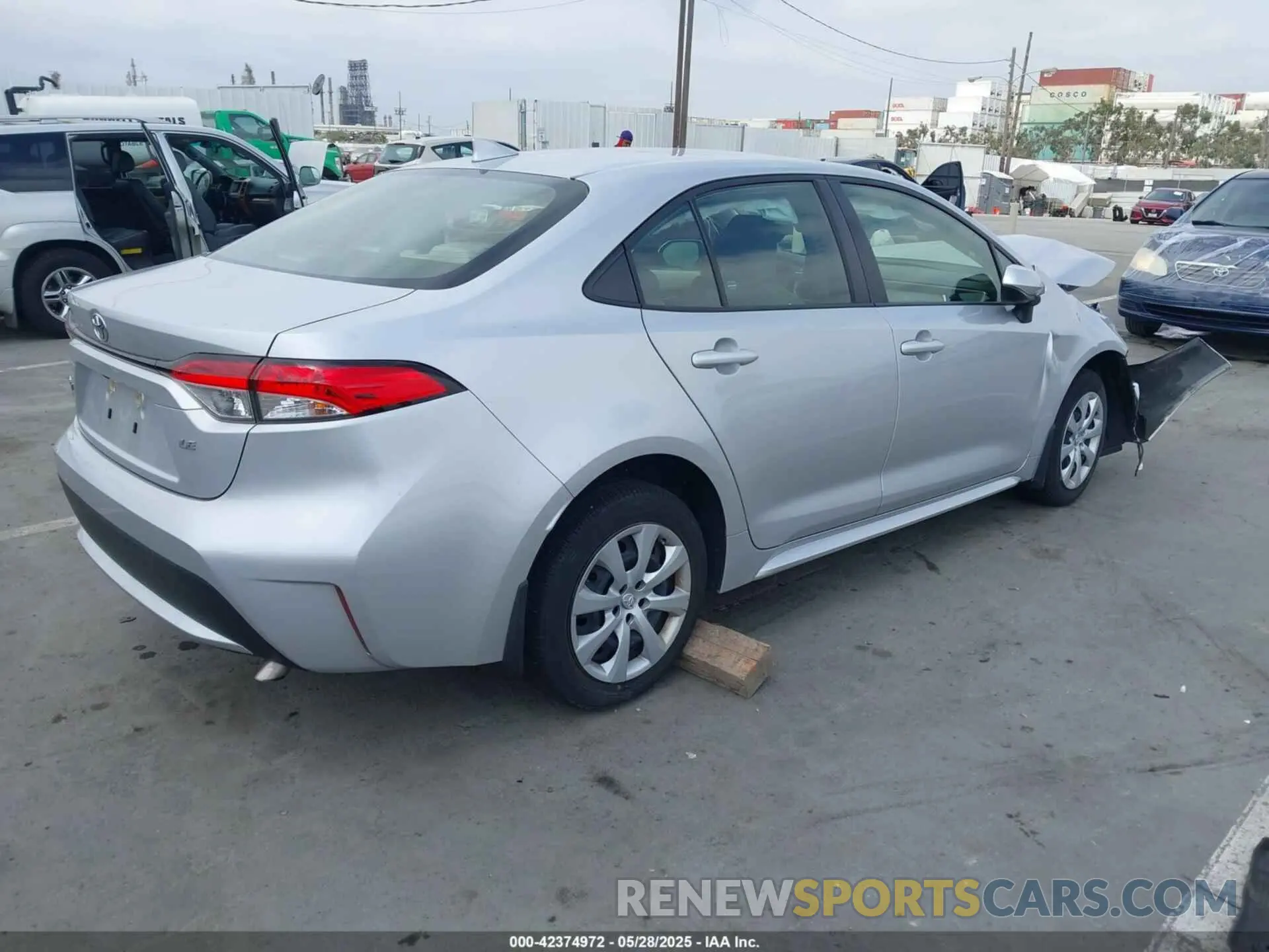 4 Photograph of a damaged car JTDEPMAE7MJ178068 TOYOTA COROLLA 2021