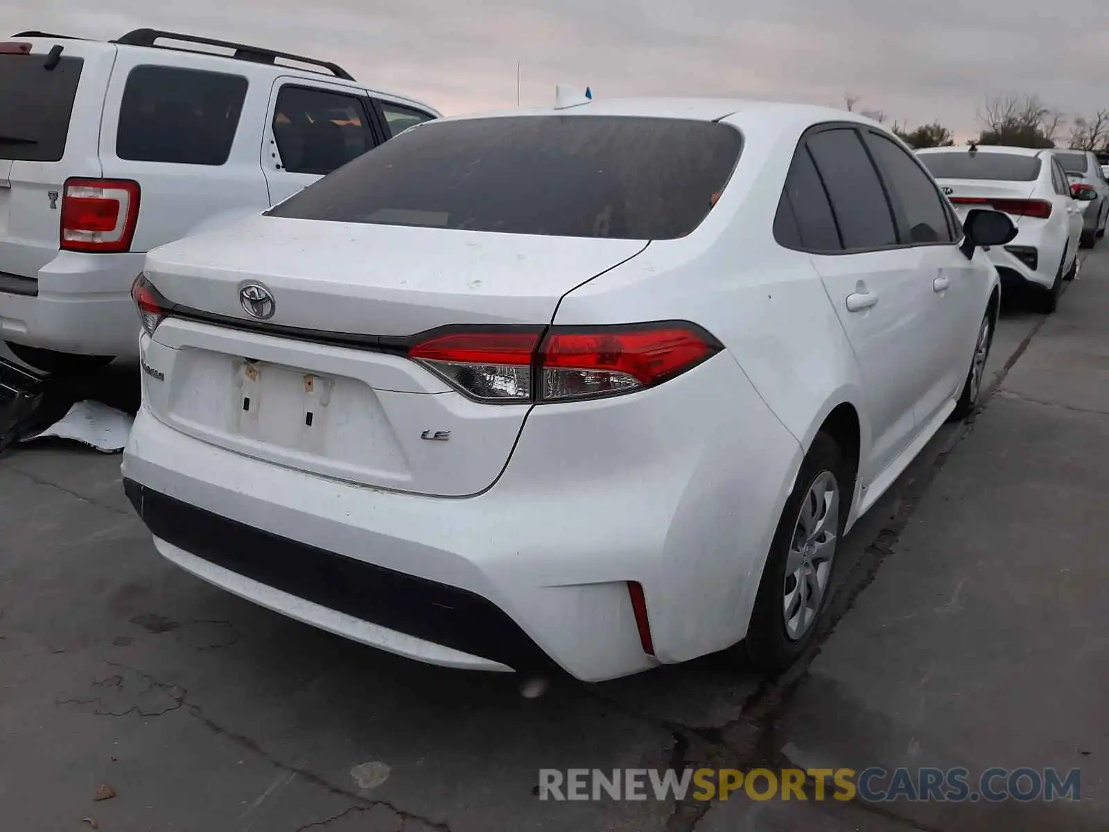 4 Photograph of a damaged car JTDEPMAE8MJ144351 TOYOTA COROLLA 2021