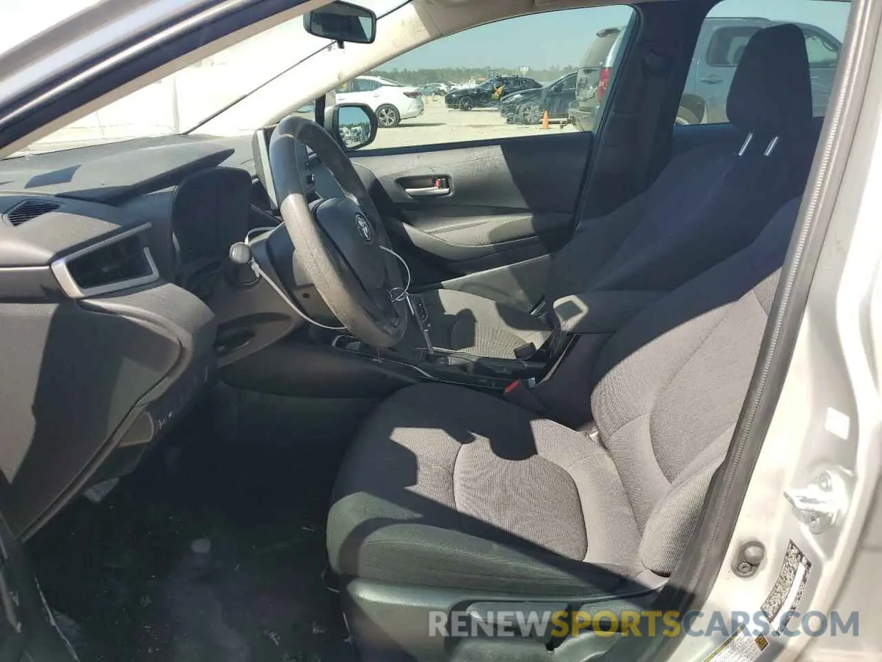 7 Photograph of a damaged car JTDEPMAE8MJ146259 TOYOTA COROLLA 2021