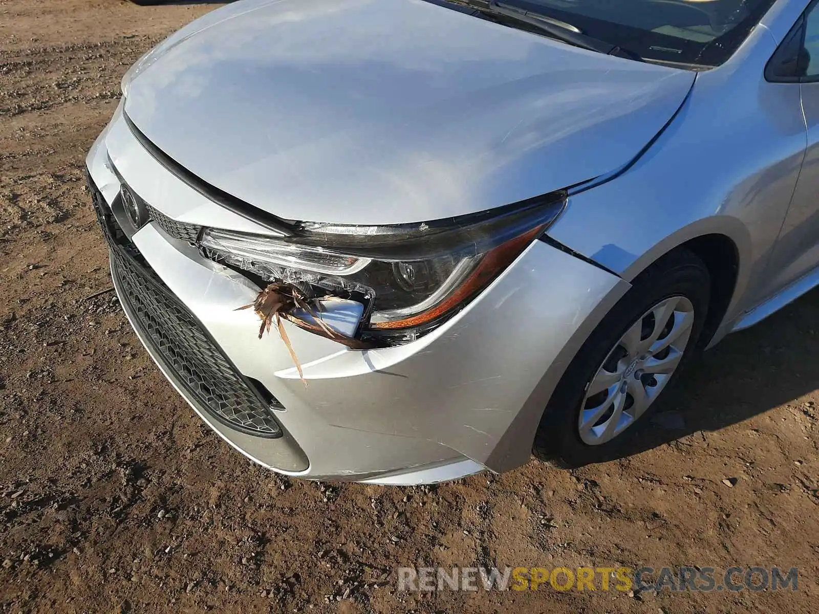 9 Photograph of a damaged car JTDEPMAE8MJ156239 TOYOTA COROLLA 2021