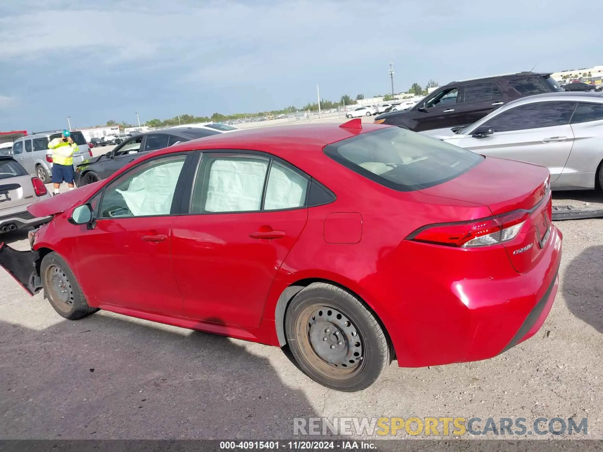 14 Photograph of a damaged car JTDEPMAE8MJ162235 TOYOTA COROLLA 2021