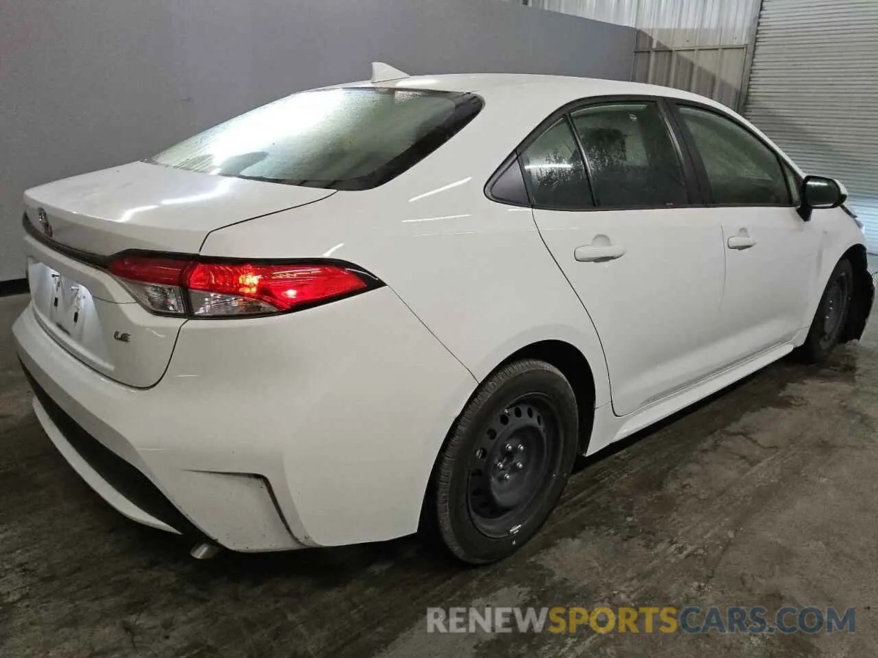 3 Photograph of a damaged car JTDEPMAE8MJ185921 TOYOTA COROLLA 2021