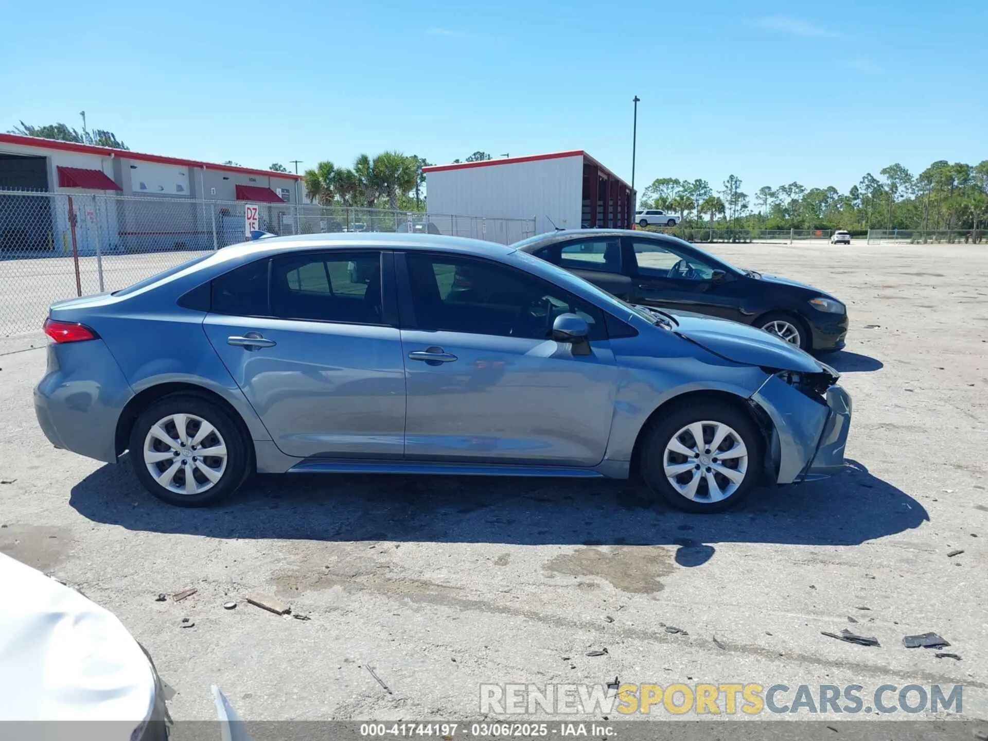 14 Photograph of a damaged car JTDEPMAE9MJ132063 TOYOTA COROLLA 2021