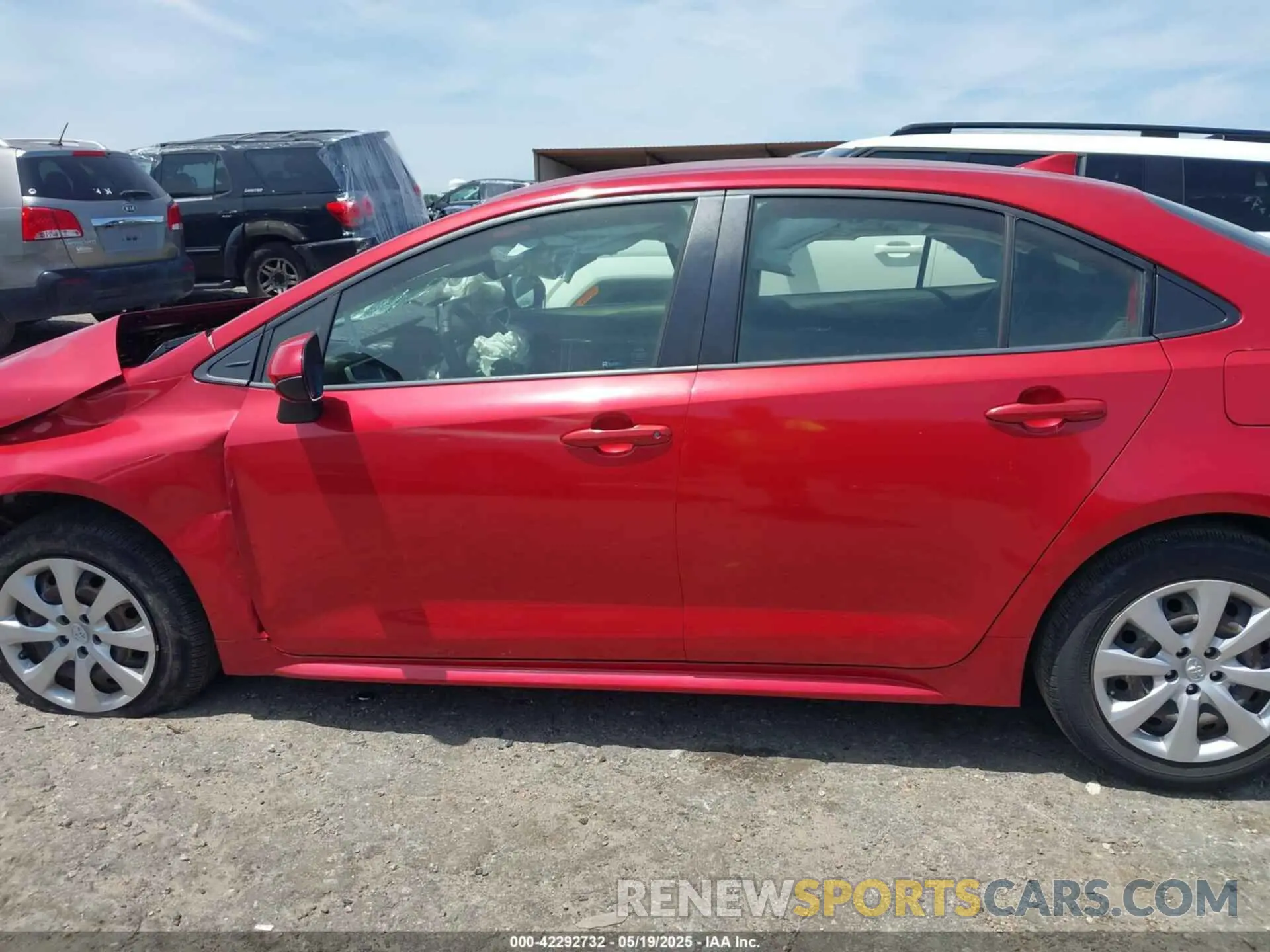 14 Photograph of a damaged car JTDEPMAE9MJ136002 TOYOTA COROLLA 2021