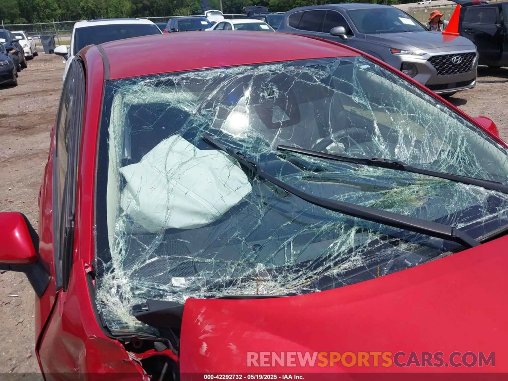 18 Photograph of a damaged car JTDEPMAE9MJ136002 TOYOTA COROLLA 2021