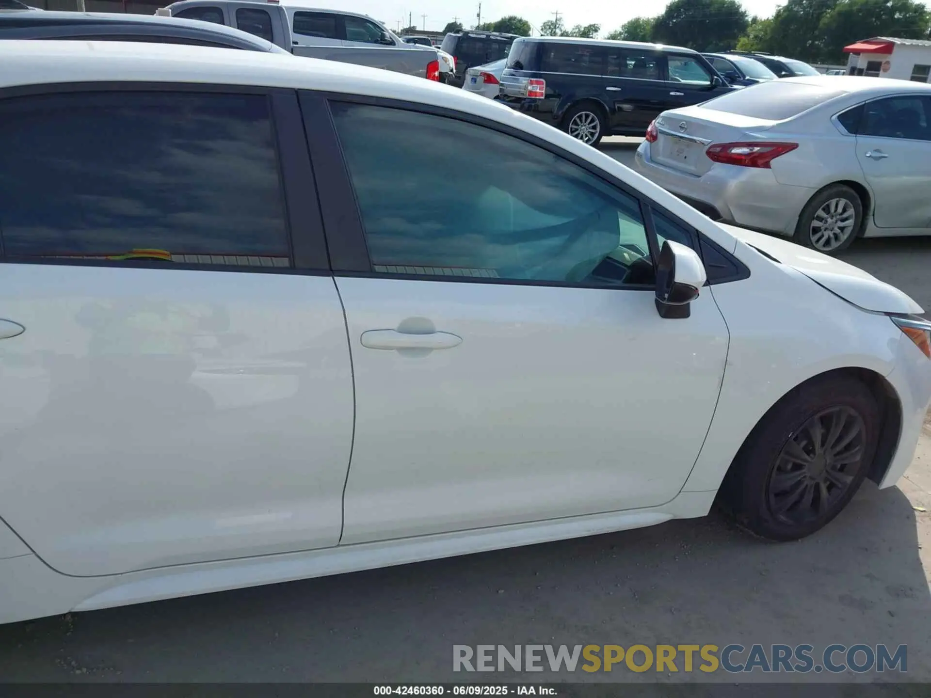 13 Photograph of a damaged car JTDEPMAE9MJ159201 TOYOTA COROLLA 2021