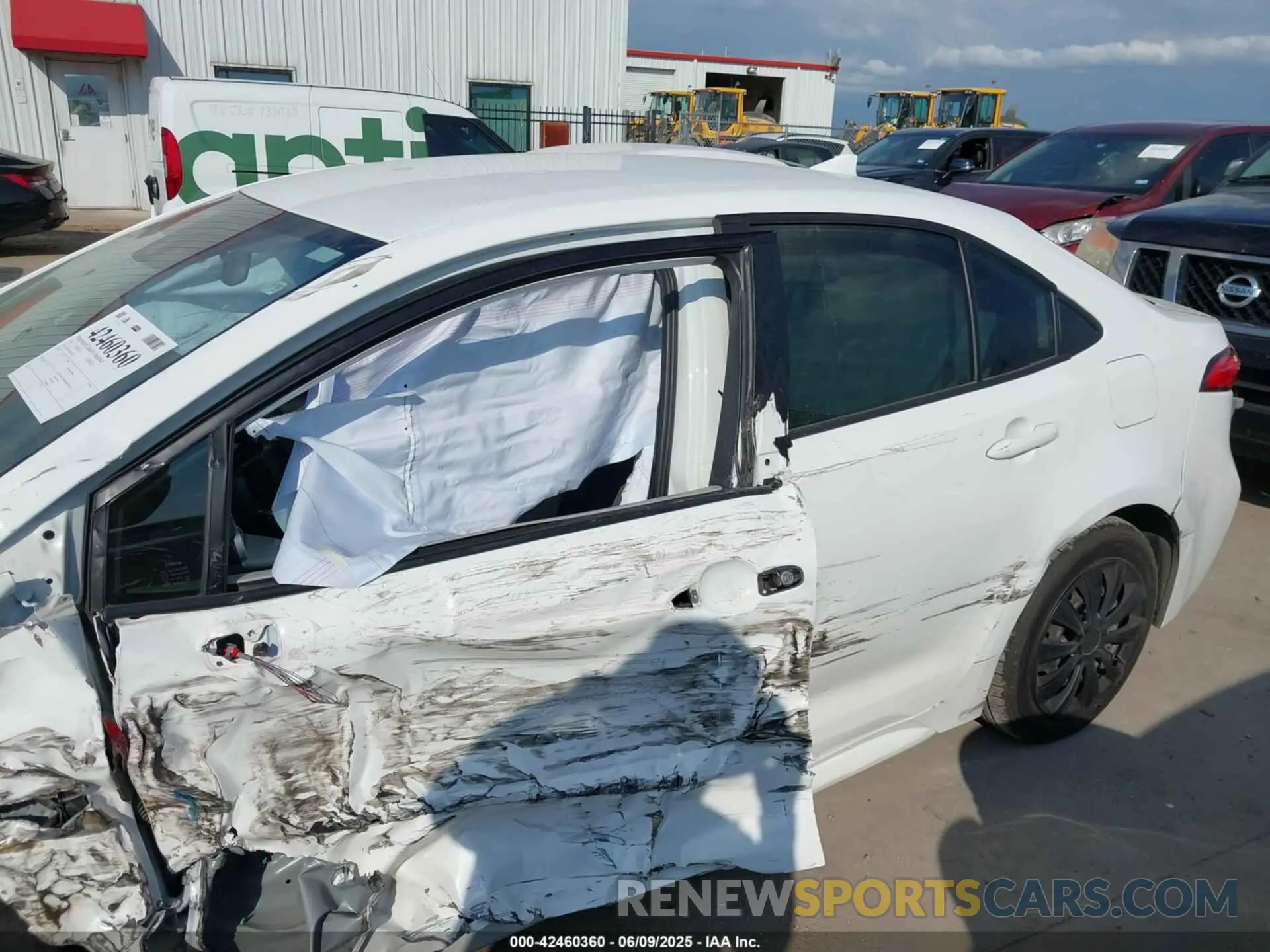 14 Photograph of a damaged car JTDEPMAE9MJ159201 TOYOTA COROLLA 2021