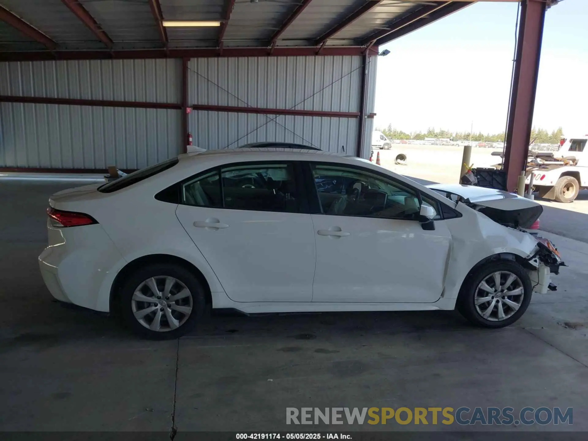 14 Photograph of a damaged car JTDEPMAE9MJ167217 TOYOTA COROLLA 2021