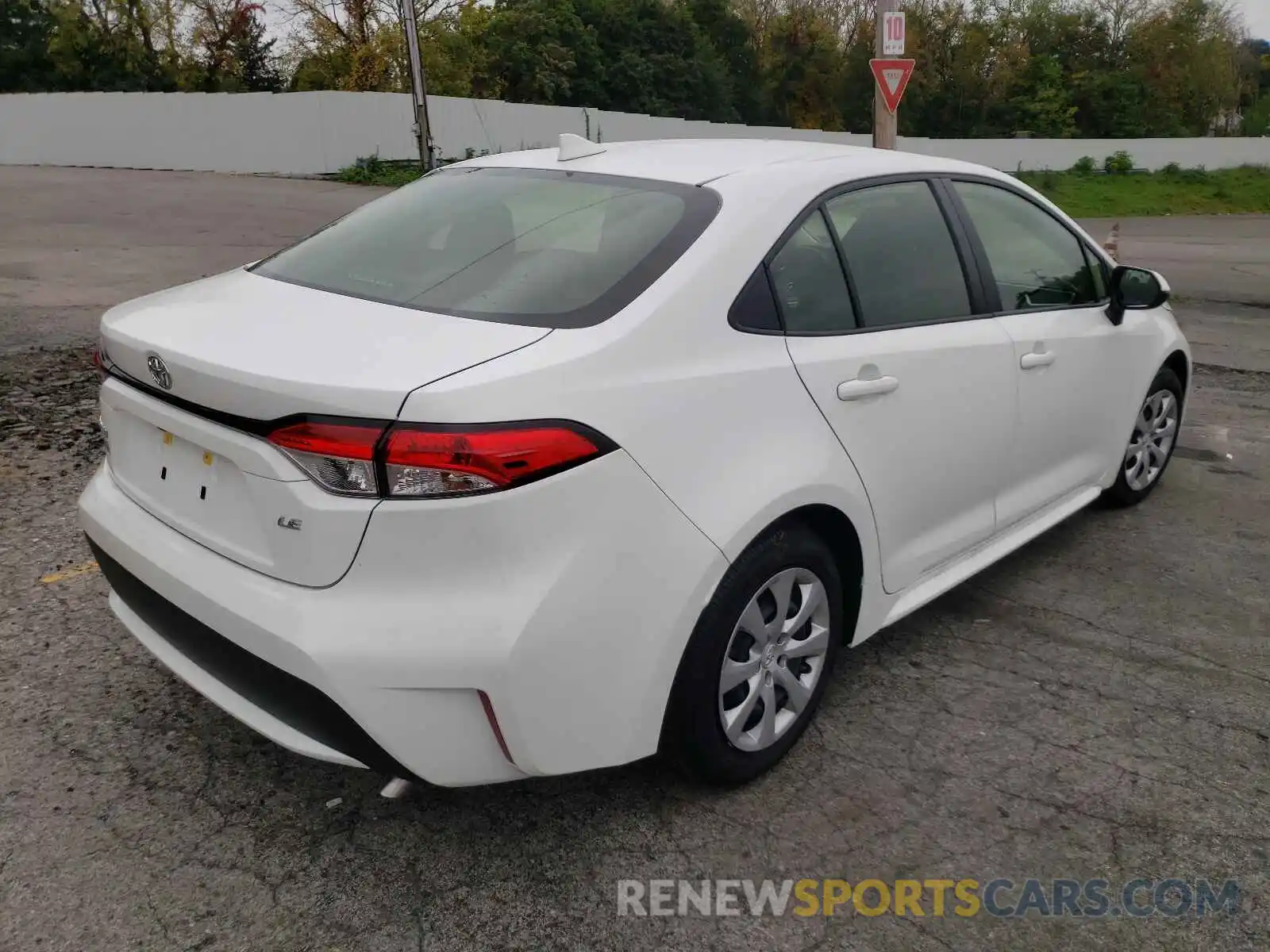 4 Photograph of a damaged car JTDEPMAE9MJ179240 TOYOTA COROLLA 2021