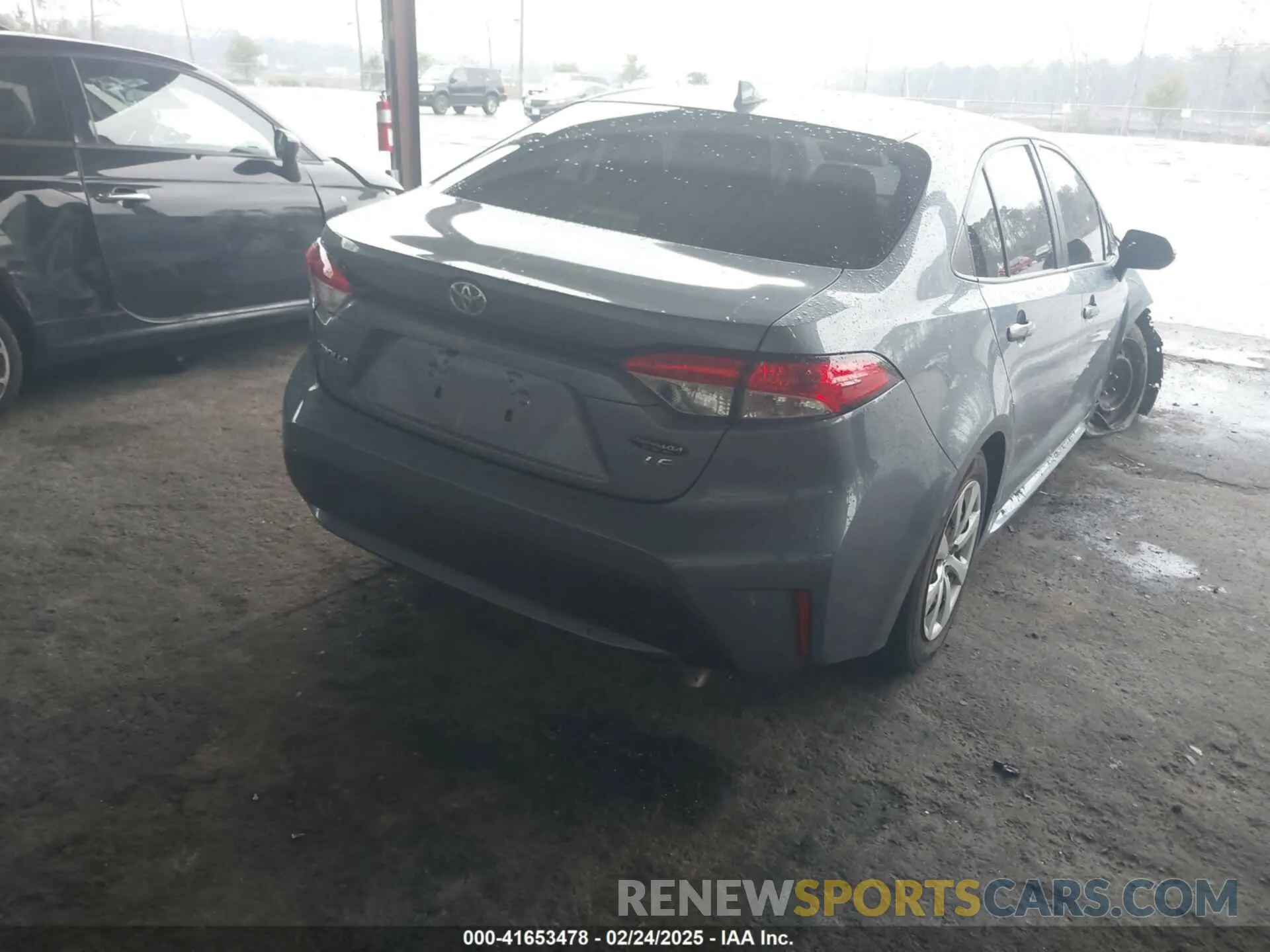 4 Photograph of a damaged car JTDEPMAEXMJ118351 TOYOTA COROLLA 2021