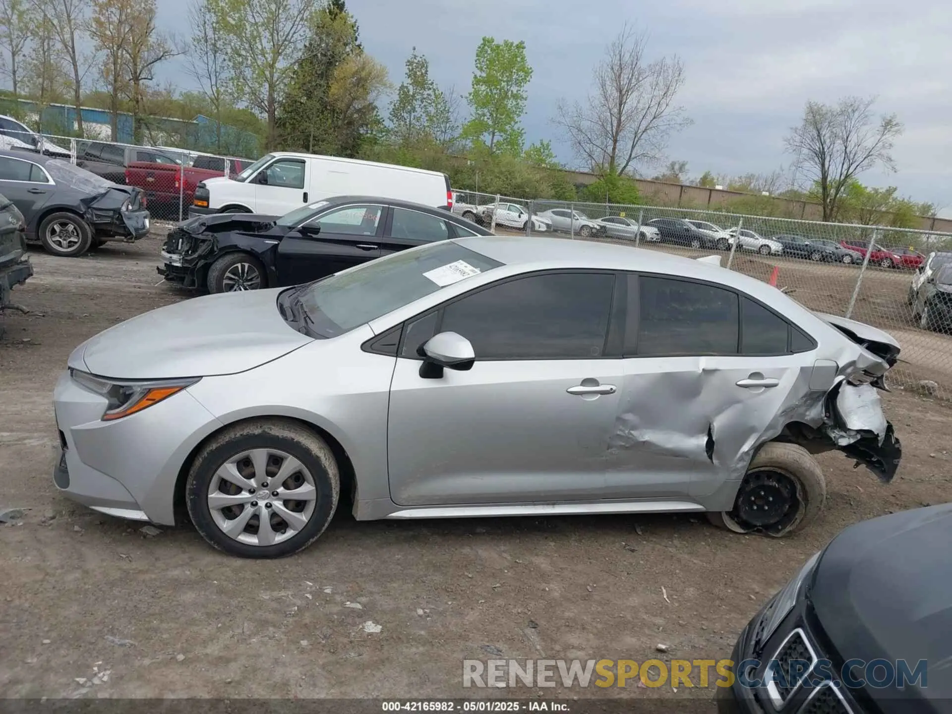 14 Photograph of a damaged car JTDEPMAEXMJ131584 TOYOTA COROLLA 2021