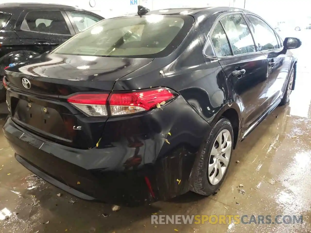 4 Photograph of a damaged car JTDEPMAEXMJ137434 TOYOTA COROLLA 2021