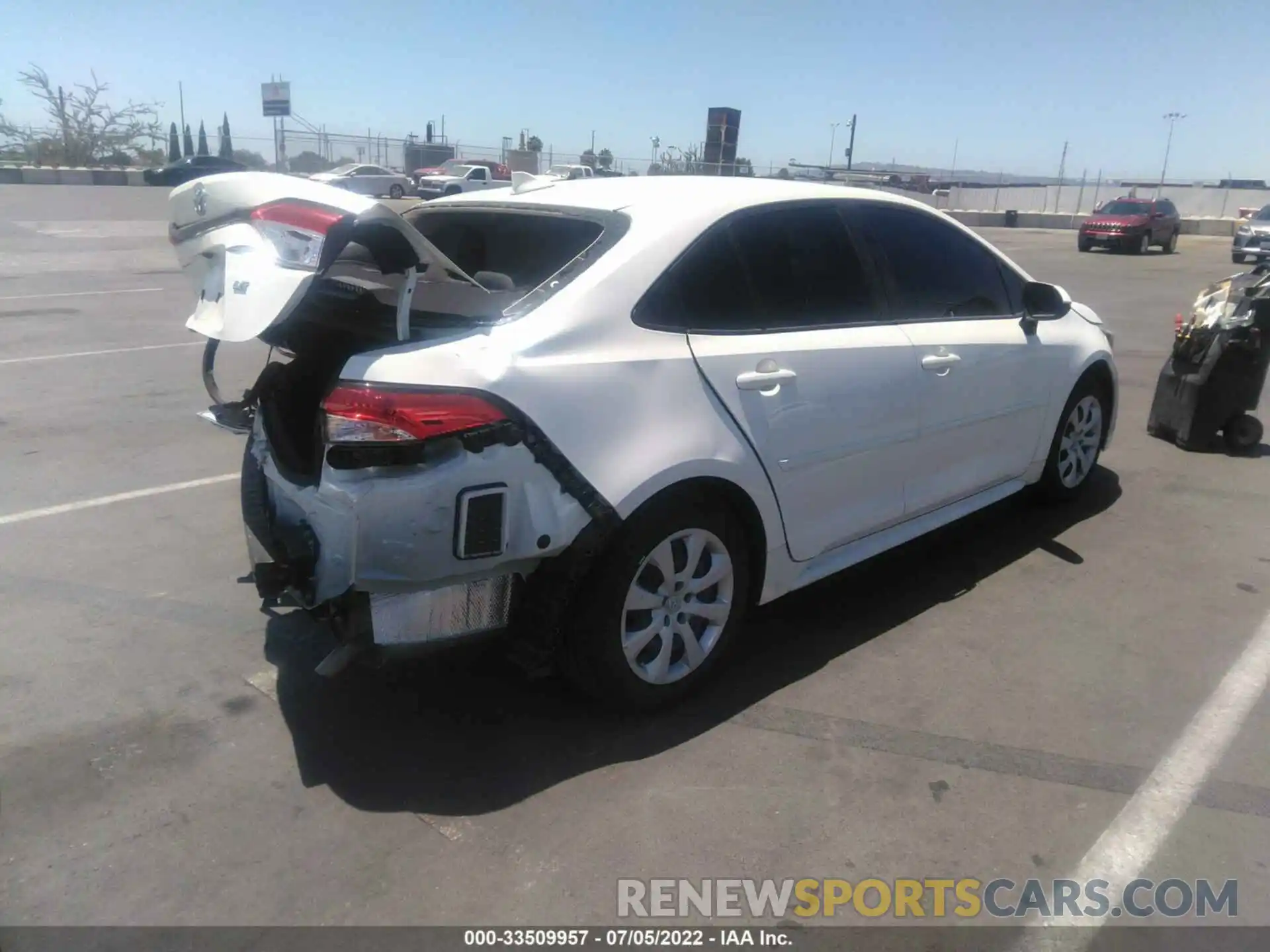 4 Photograph of a damaged car JTDEPMAEXMJ160616 TOYOTA COROLLA 2021