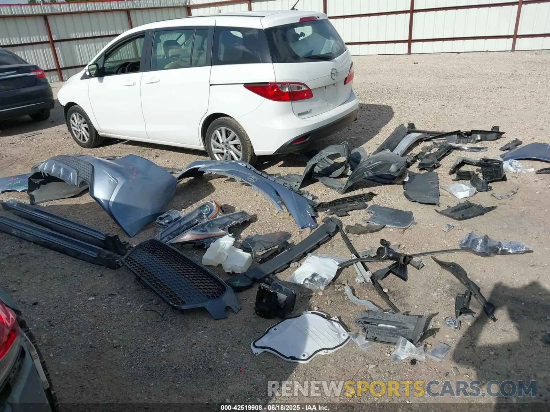 12 Photograph of a damaged car JTDS4MCE0MJ062946 TOYOTA COROLLA 2021