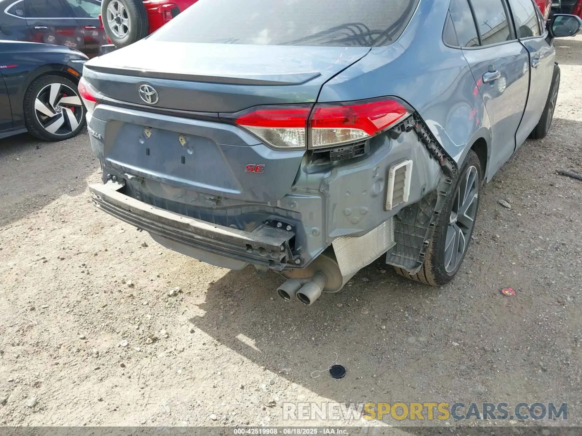 19 Photograph of a damaged car JTDS4MCE0MJ062946 TOYOTA COROLLA 2021