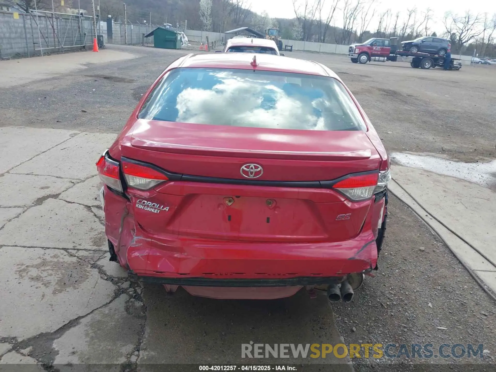 17 Photograph of a damaged car JTDS4MCE2MJ054525 TOYOTA COROLLA 2021