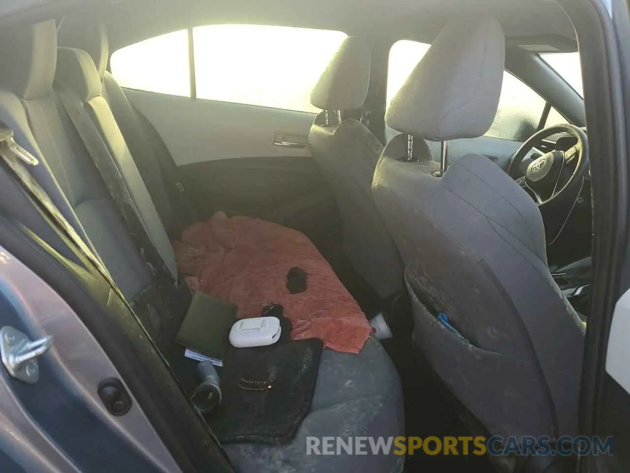 10 Photograph of a damaged car JTDS4MCE3MJ054050 TOYOTA COROLLA 2021