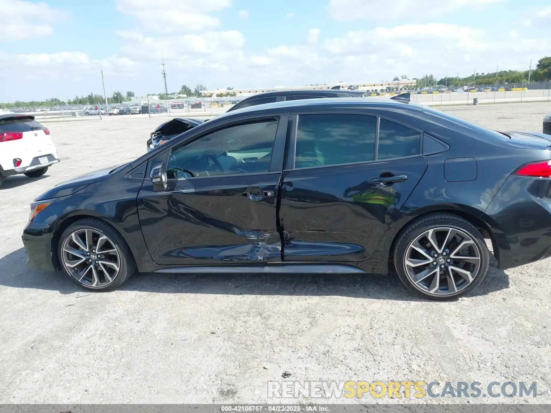 14 Photograph of a damaged car JTDS4MCE3MJ063914 TOYOTA COROLLA 2021