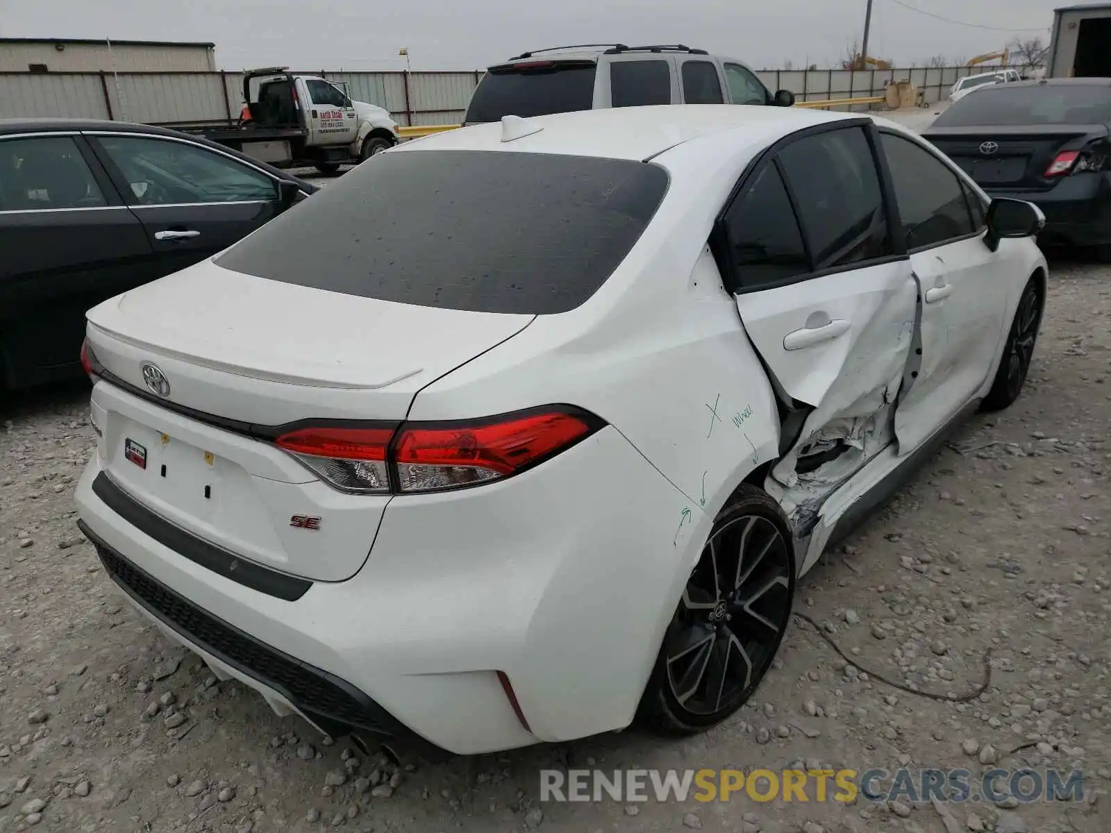 4 Photograph of a damaged car JTDS4MCE5MJ055846 TOYOTA COROLLA 2021