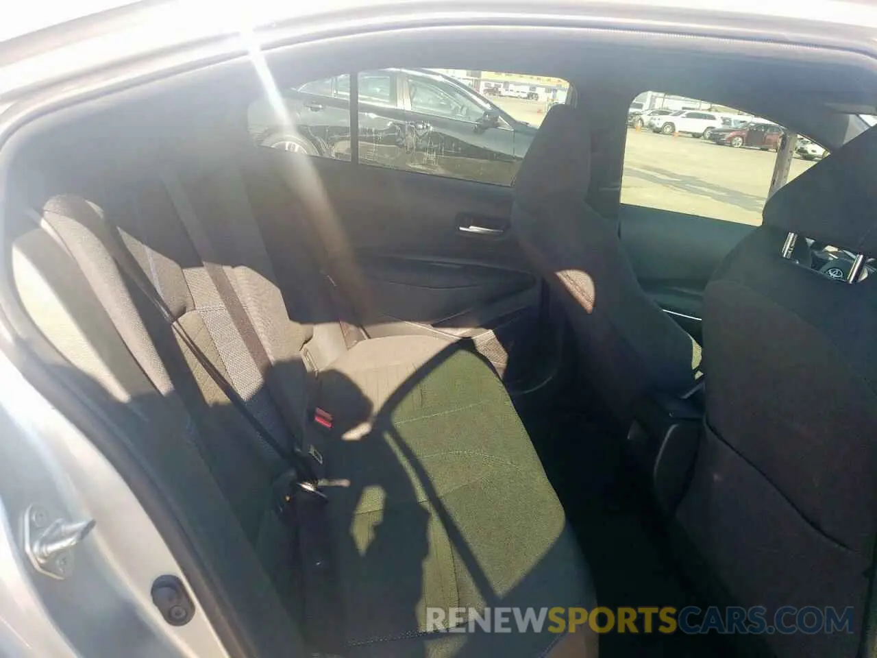 10 Photograph of a damaged car JTDS4MCE8MJ056702 TOYOTA COROLLA 2021
