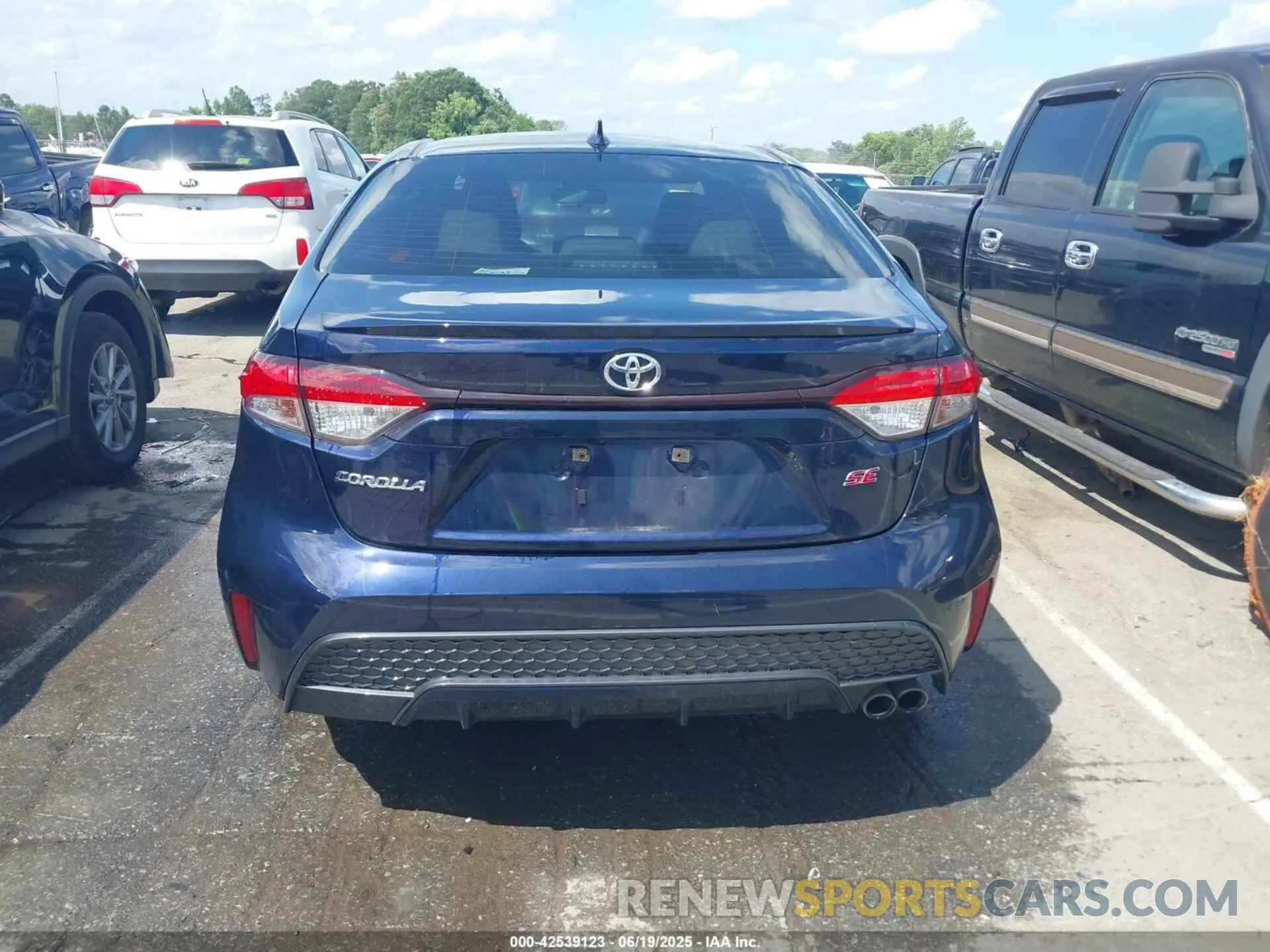 16 Photograph of a damaged car JTDS4MCE9MJ056840 TOYOTA COROLLA 2021