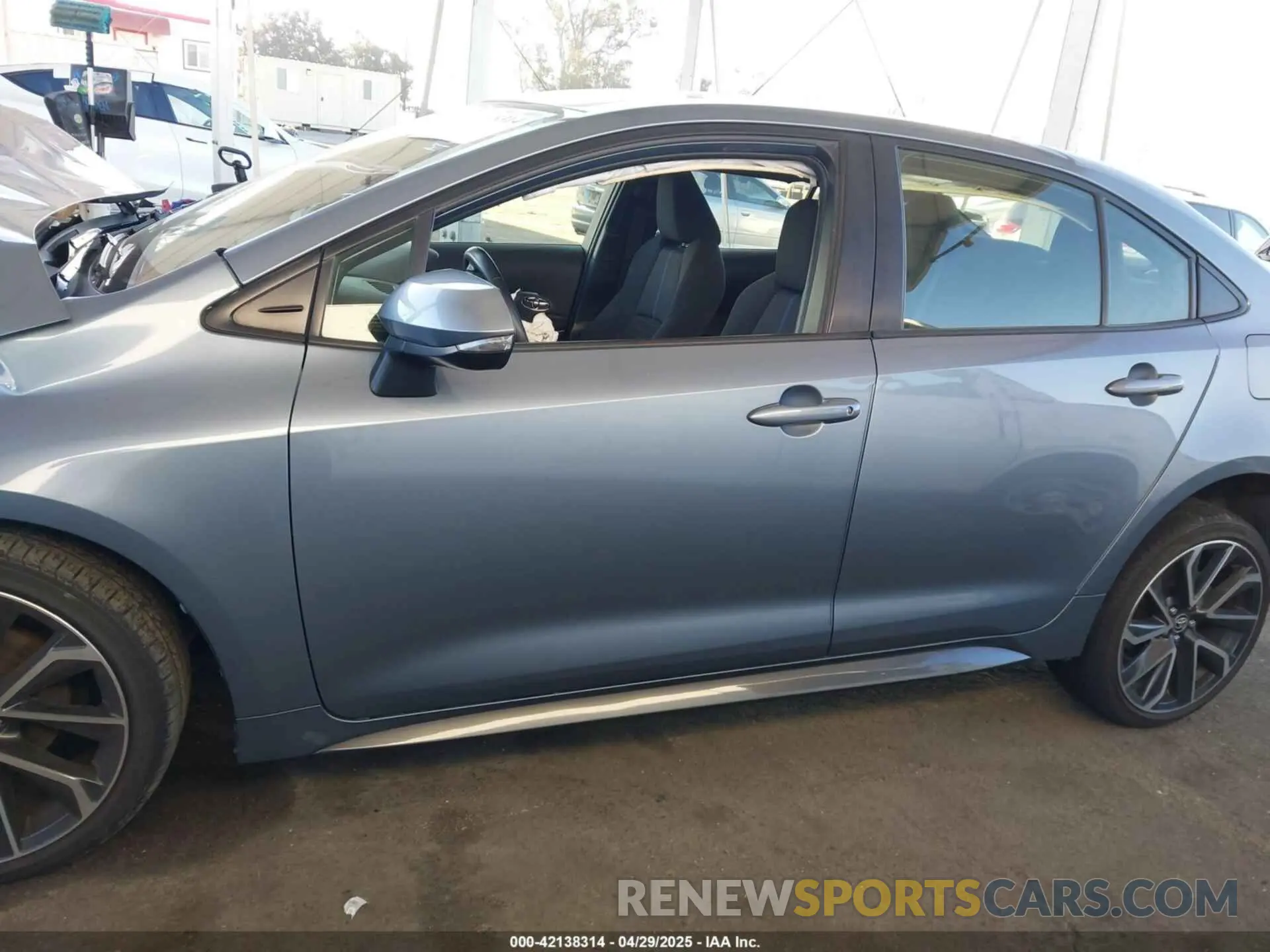 13 Photograph of a damaged car JTDS4MCE9MJ064310 TOYOTA COROLLA 2021