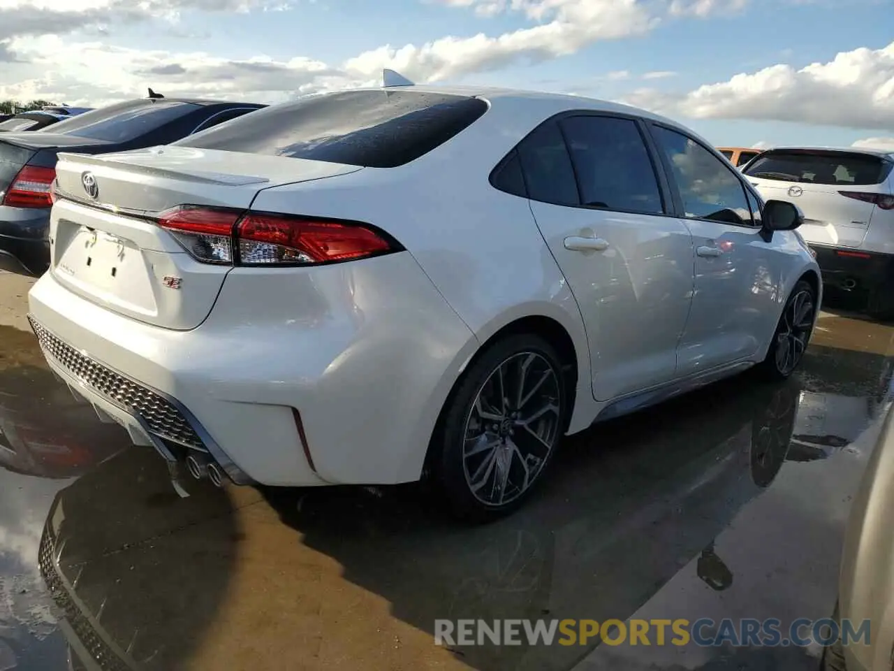 3 Photograph of a damaged car JTDS4MCEXMJ055891 TOYOTA COROLLA 2021