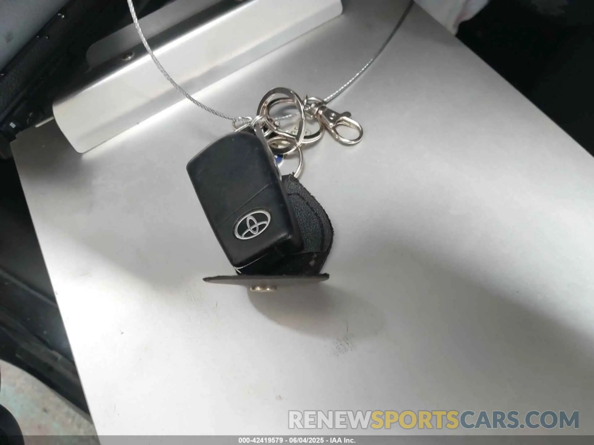 11 Photograph of a damaged car JTDS4MCEXMJ077390 TOYOTA COROLLA 2021