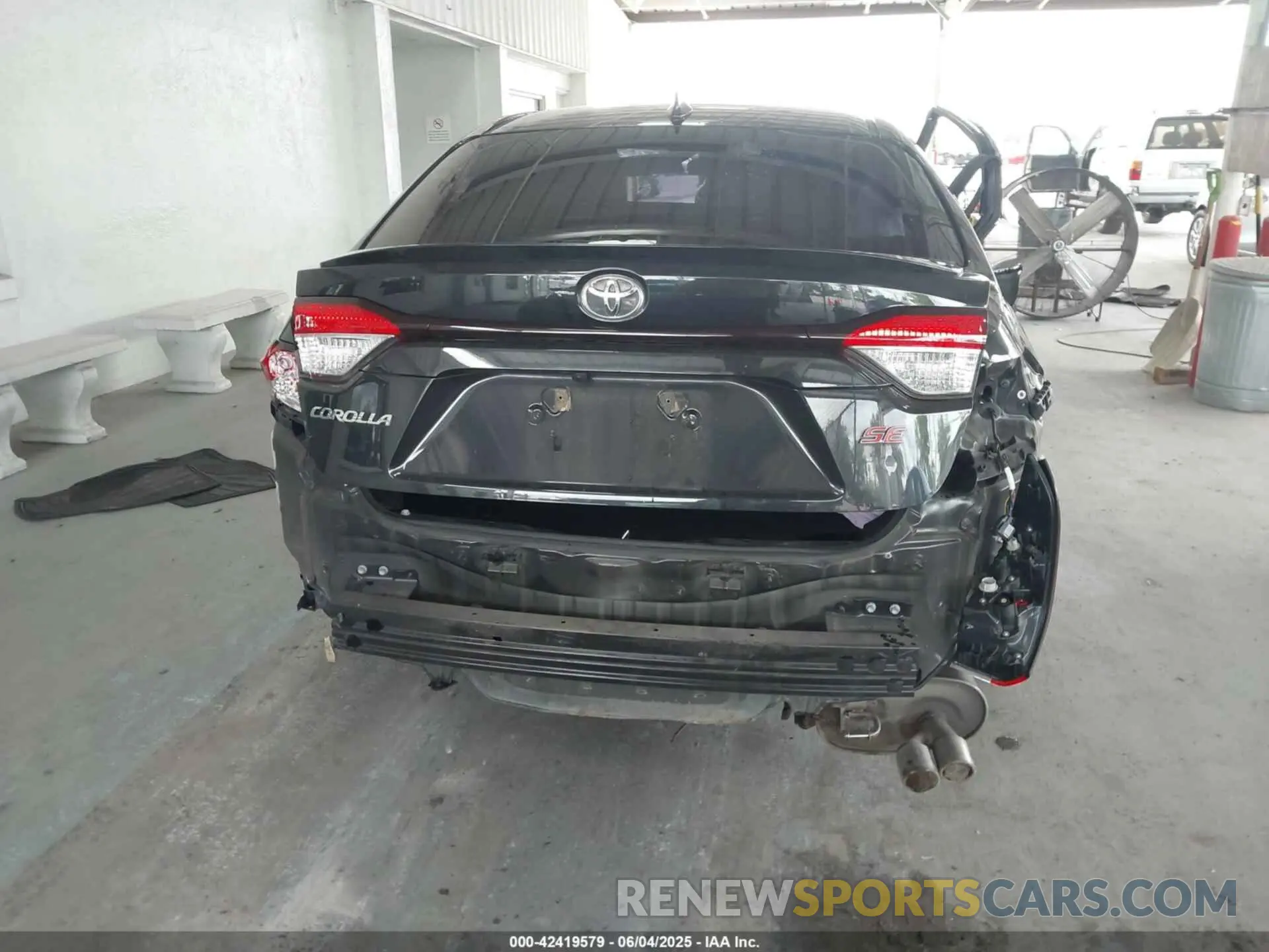 17 Photograph of a damaged car JTDS4MCEXMJ077390 TOYOTA COROLLA 2021