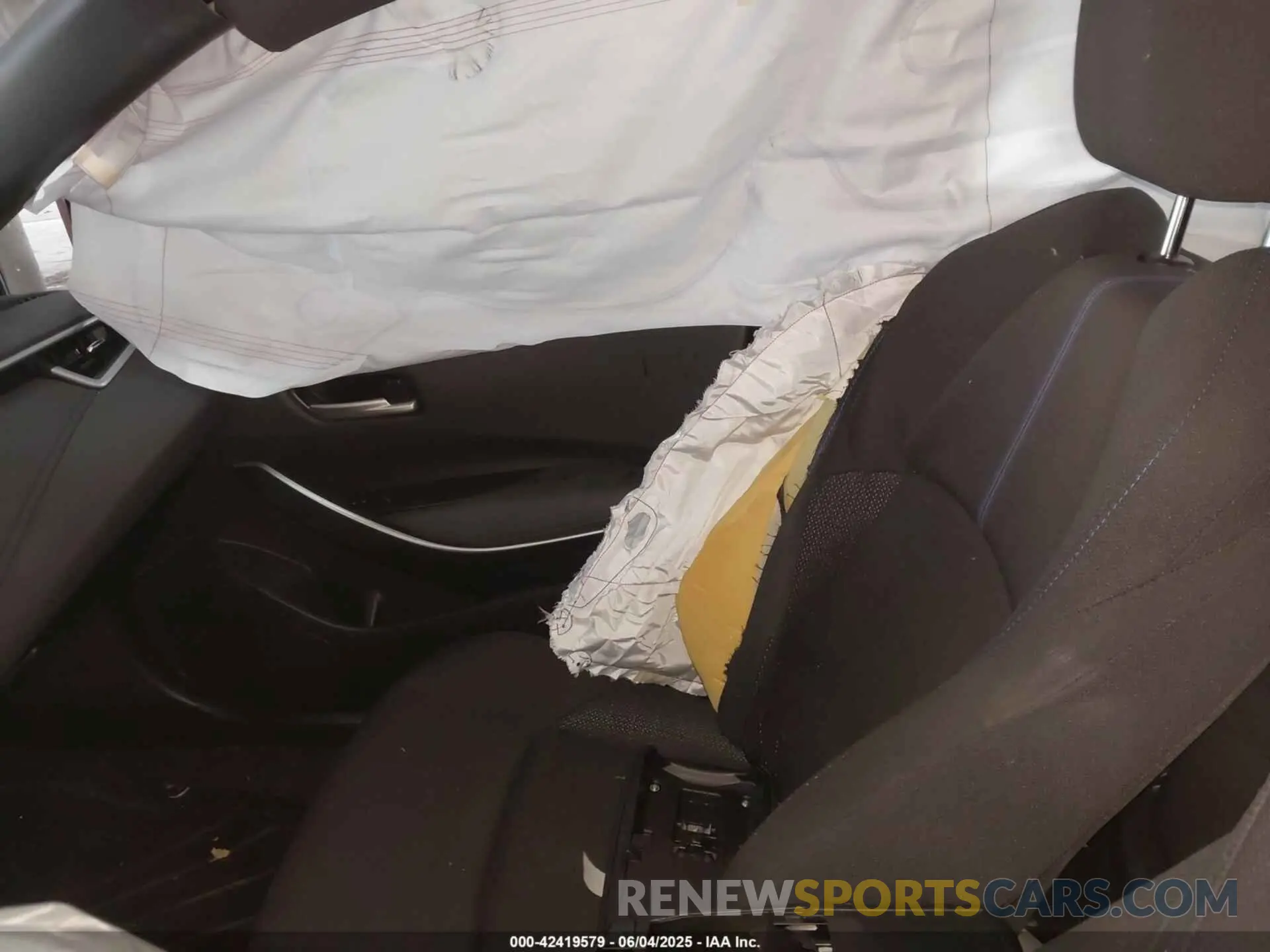 5 Photograph of a damaged car JTDS4MCEXMJ077390 TOYOTA COROLLA 2021