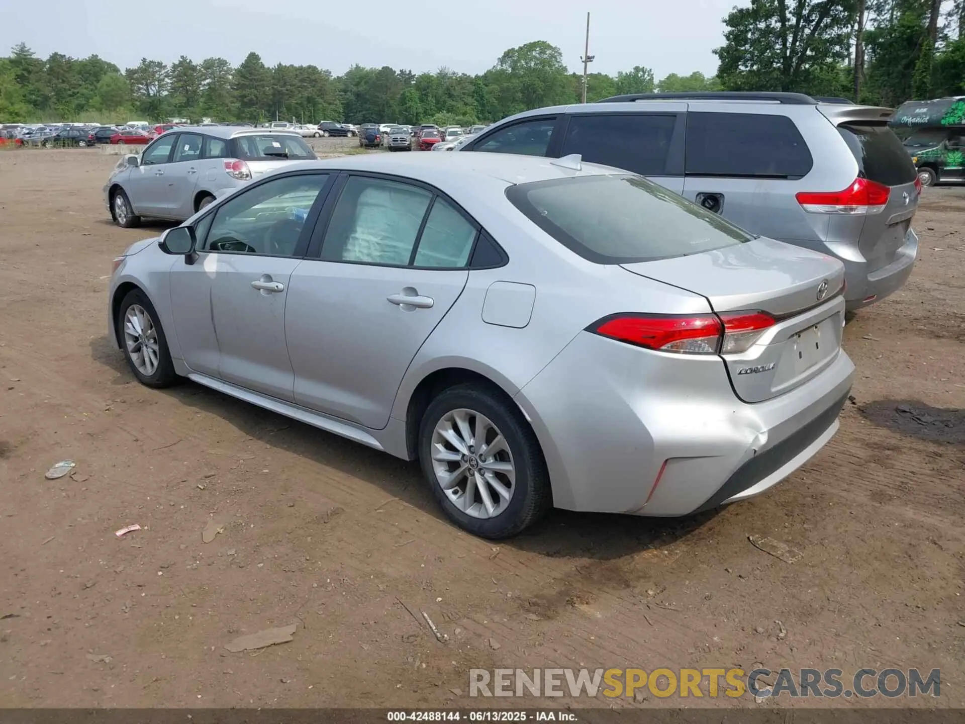 3 Photograph of a damaged car JTDVPMAE0MJ120013 TOYOTA COROLLA 2021