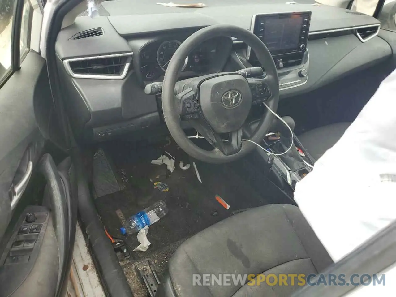 8 Photograph of a damaged car JTDVPMAE0MJ123400 TOYOTA COROLLA 2021