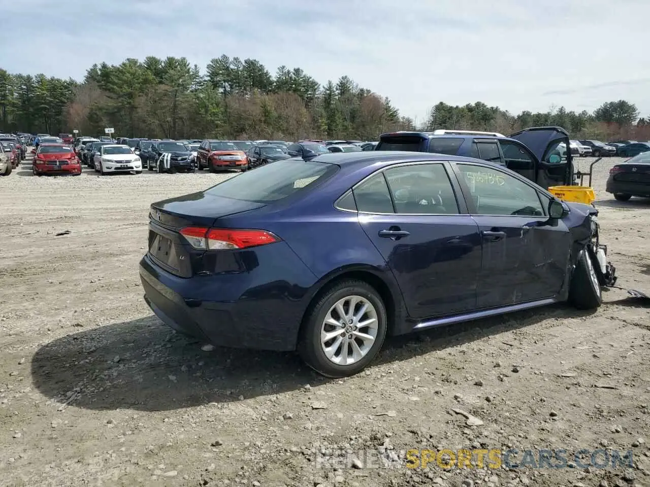 3 Photograph of a damaged car JTDVPMAE0MJ132470 TOYOTA COROLLA 2021