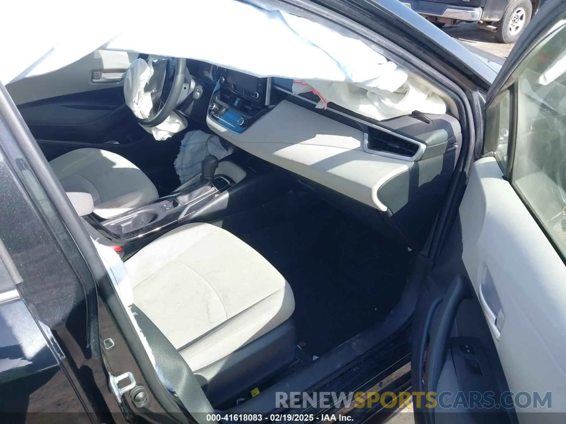 5 Photograph of a damaged car JTDVPMAE1MJ138729 TOYOTA COROLLA 2021