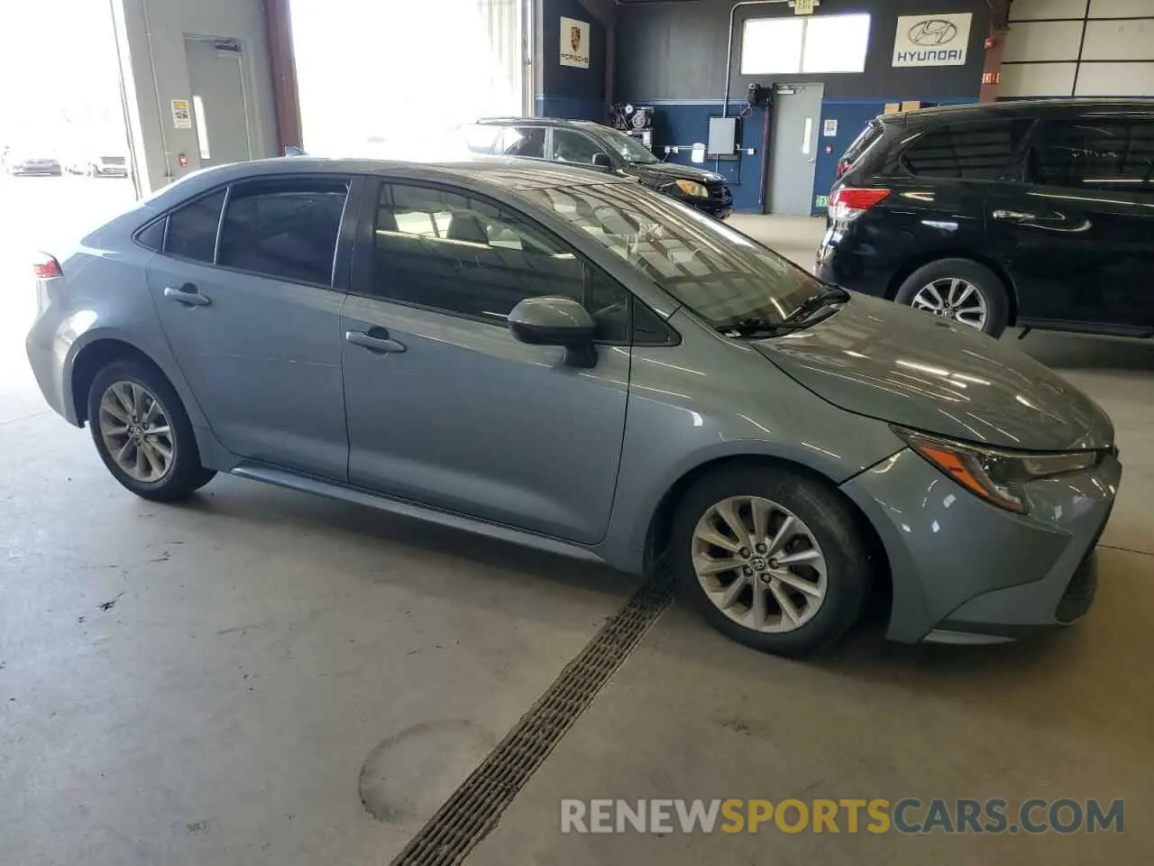 4 Photograph of a damaged car JTDVPMAE1MJ153425 TOYOTA COROLLA 2021