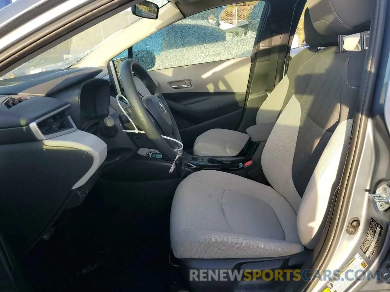 7 Photograph of a damaged car JTDVPMAE2MJ121759 TOYOTA COROLLA 2021