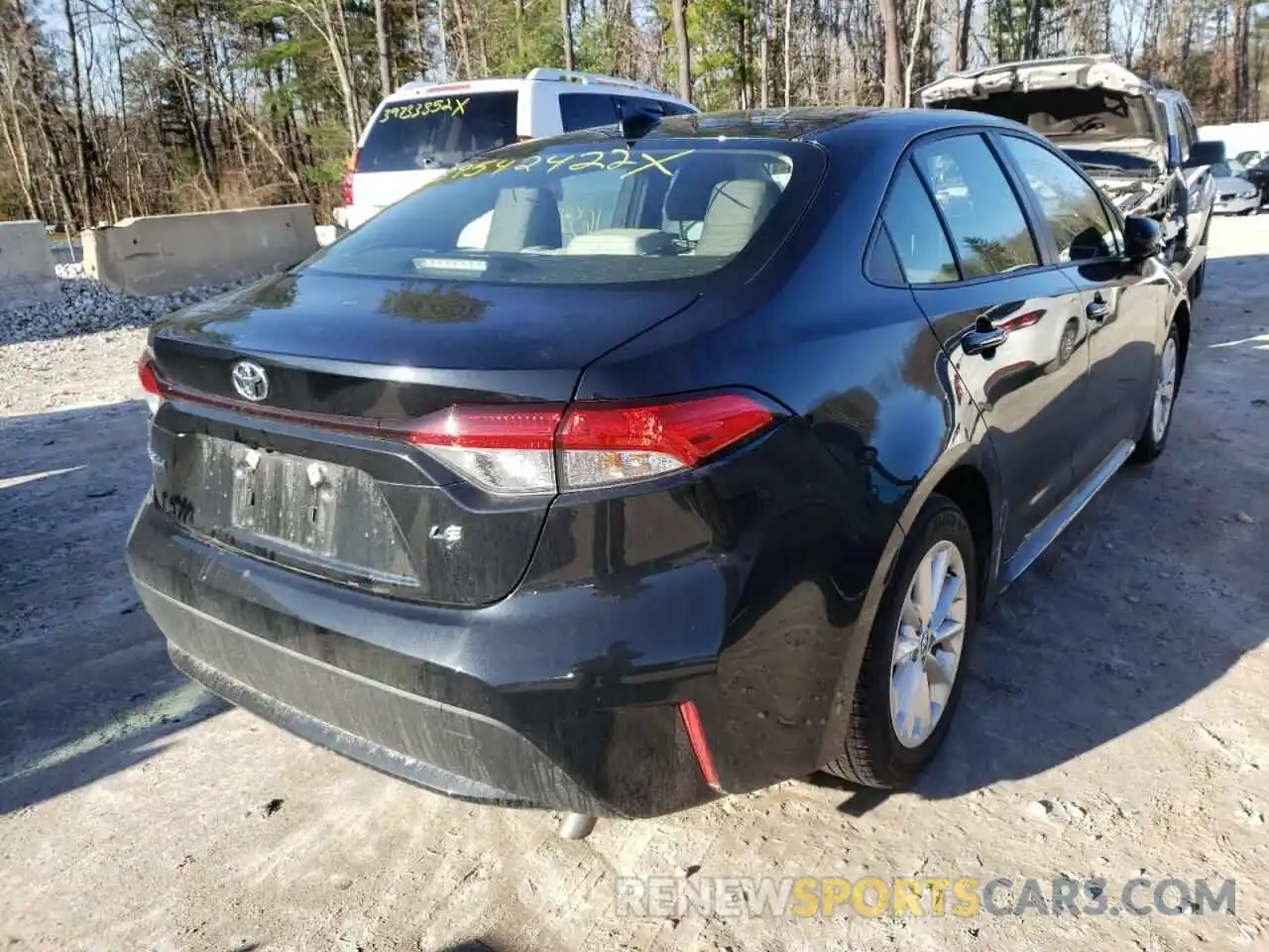 4 Photograph of a damaged car JTDVPMAE2MJ133829 TOYOTA COROLLA 2021