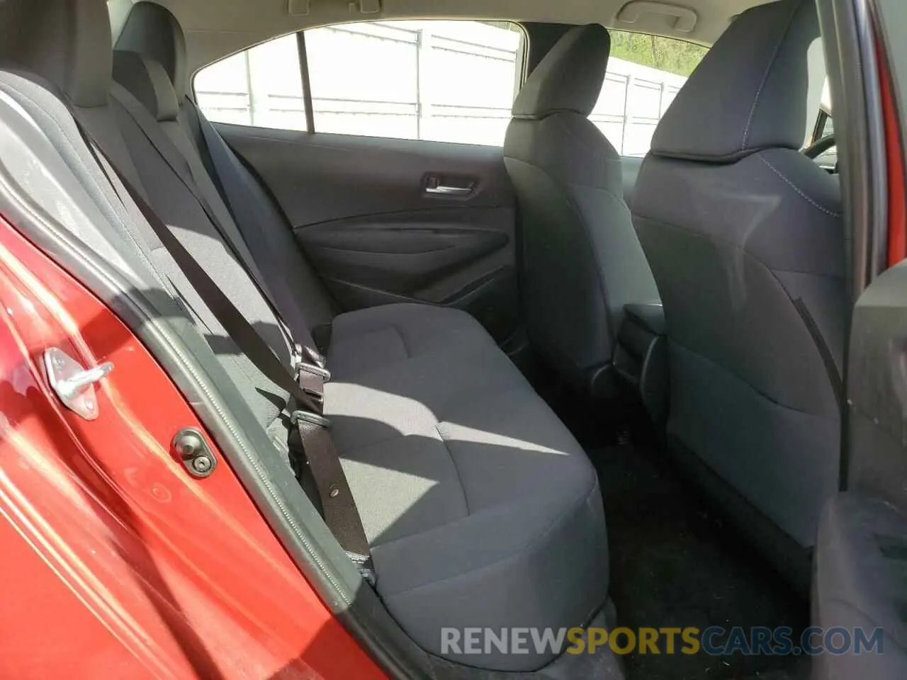 10 Photograph of a damaged car JTDVPMAE4MJ121486 TOYOTA COROLLA 2021
