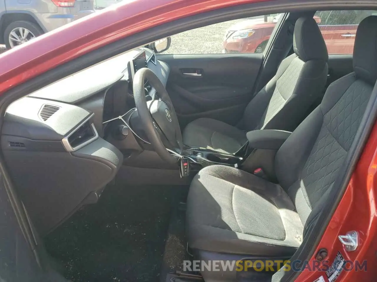 7 Photograph of a damaged car JTDVPMAE4MJ121486 TOYOTA COROLLA 2021